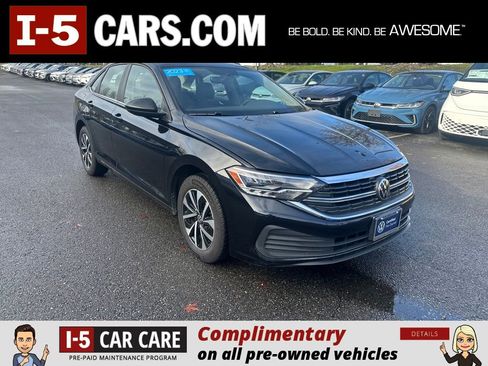 Used 2023 Volkswagen Jetta S image 1