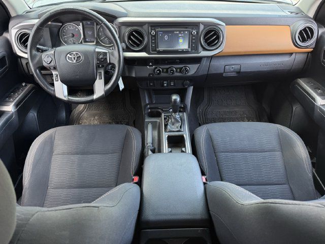 Used 2018 Toyota Tacoma SR5 RWD image 12