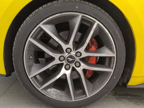 Used 2015 Ford Mustang GT Premium image 31