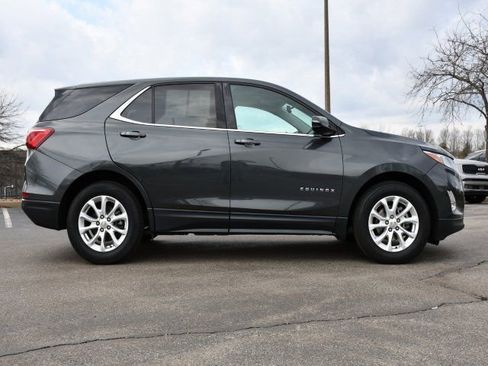Used 2018 Chevrolet Equinox LT image 8