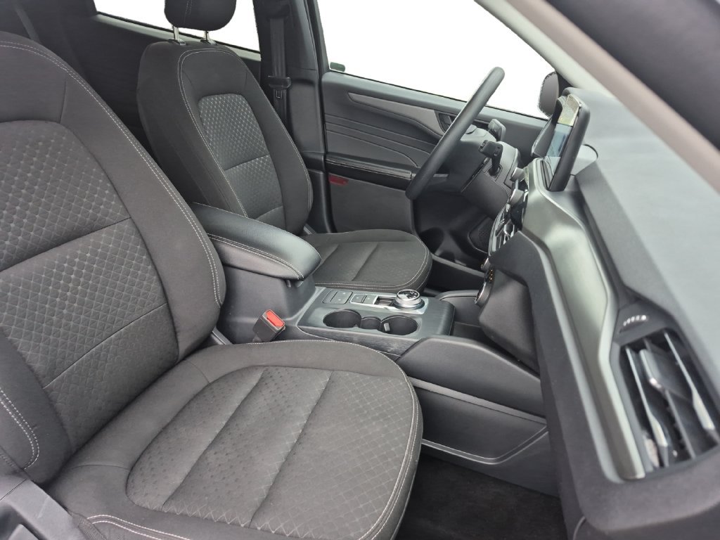 Used 2025 Ford Escape Active AWD/4WD image 15