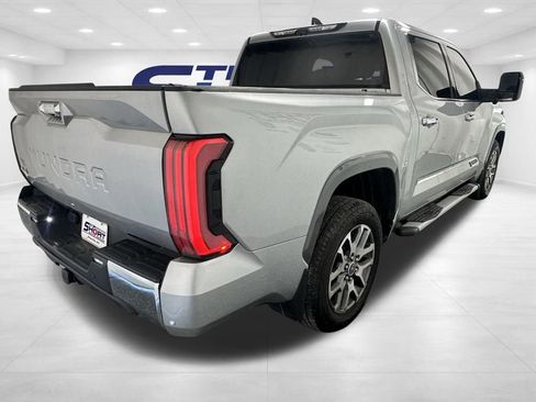 Used 2022 Toyota Tundra Platinum image 5