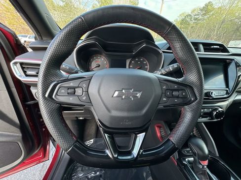 Used 2023 Chevrolet TrailBlazer RS w/ Convenience Package image 16