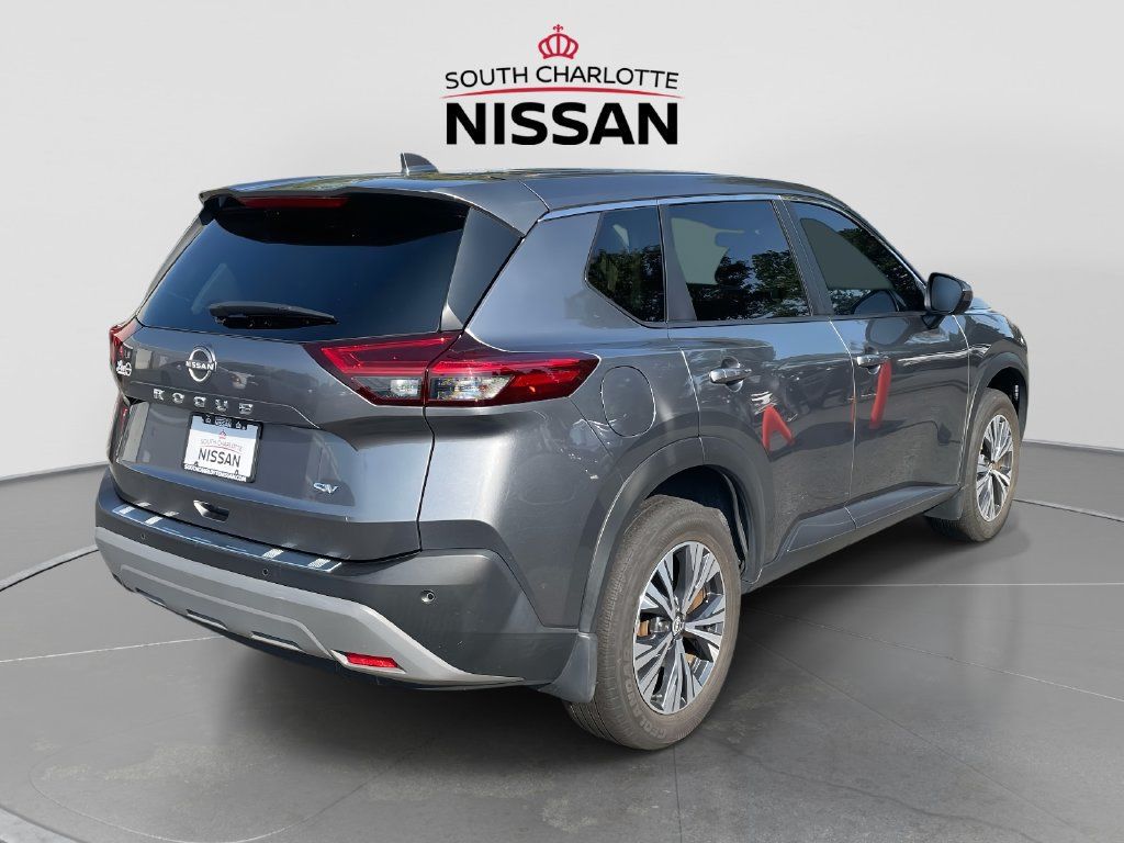 Used 2023 Nissan Rogue SV FWD image 6