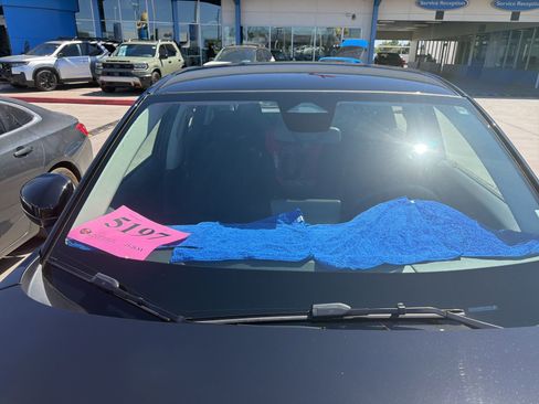 Used 2025 Honda HR-V LX image 6