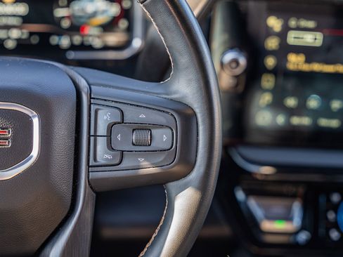 Used 2024 GMC Sierra 2500 AT4 w/ AT4 Premium Plus Package image 39