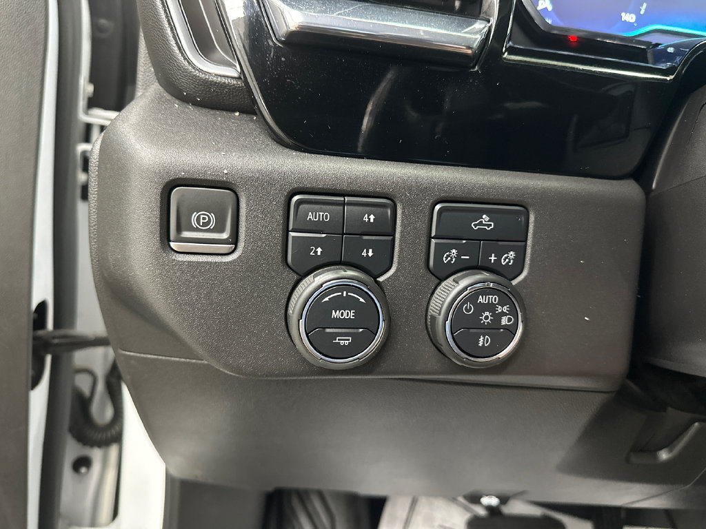 Used 2024 Chevrolet Silverado 1500 LT Trail Boss w/ Convenience Package II AWD/4WD image 25