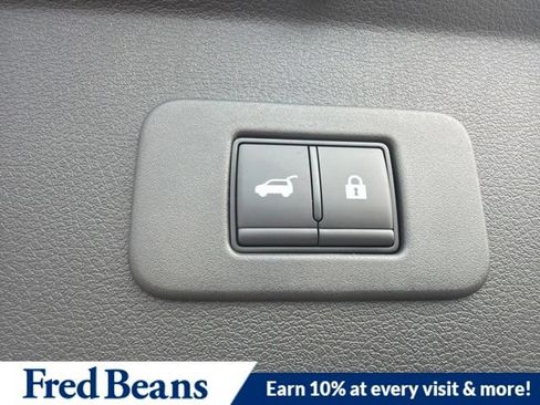 New 2026 Nissan Leaf Platinum+ w/ Floor Mat Package (Platinum+) FWD image 18