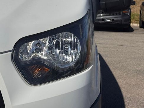 Used 2019 Ford Transit 150 Base image 8