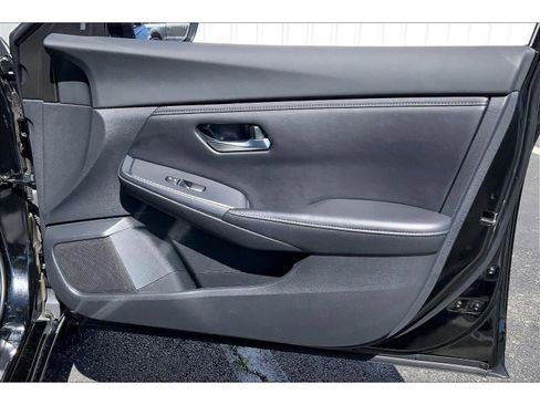 Used 2022 Nissan Sentra SV w/ Trunk Package image 22