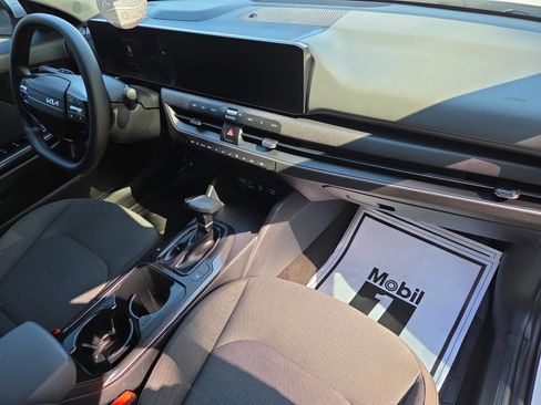 Used 2025 Kia K4 LXS FWD image 35