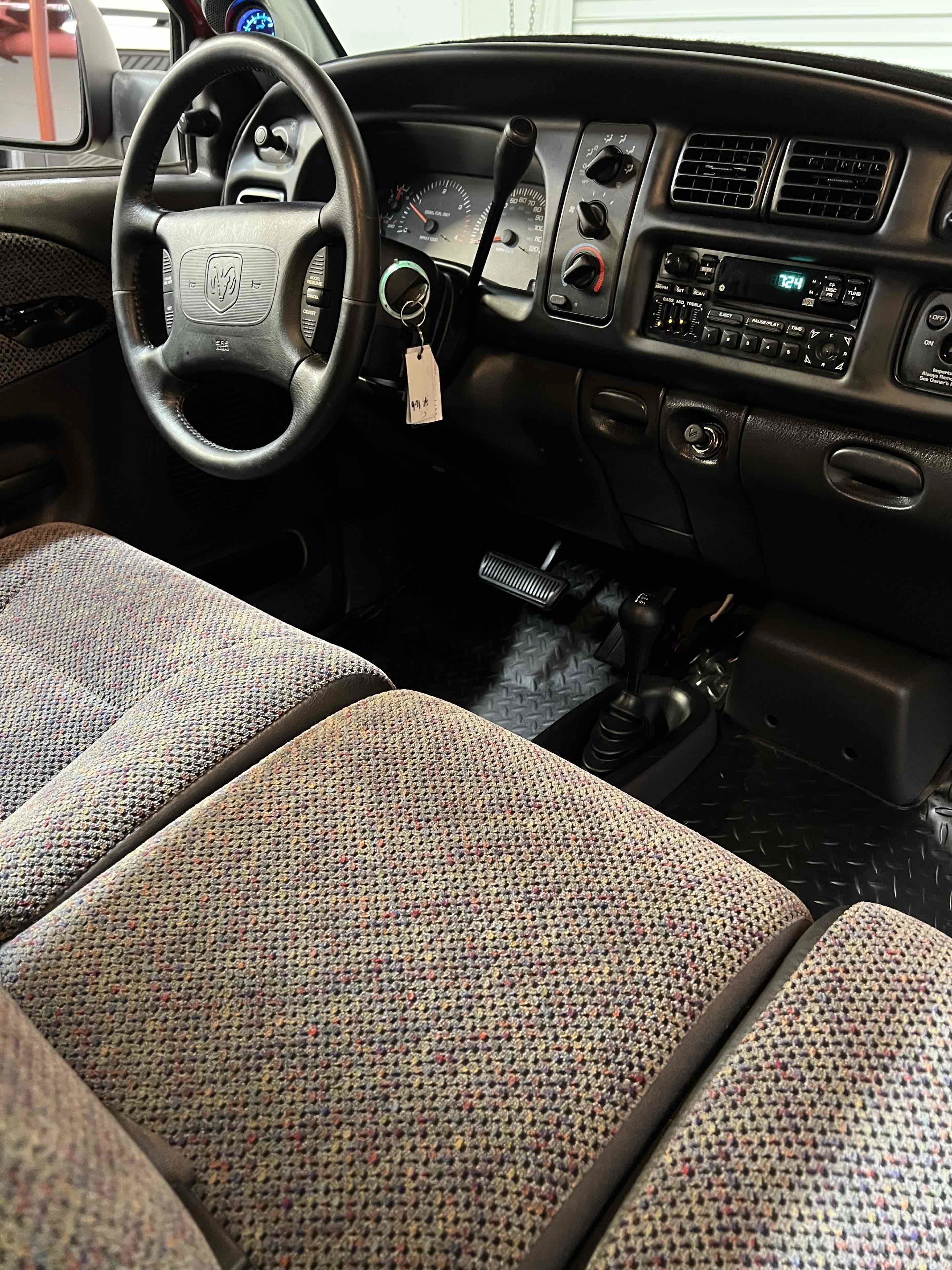 Used 1998 Dodge Ram 2500 Truck 4x4 Quad Cab image 34