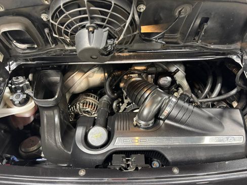 Used 2005 Porsche 911 Carrera S RWD image 14