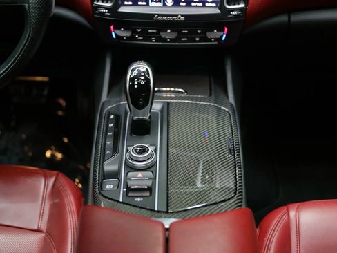 Used 2018 Maserati Levante S GranSport image 41