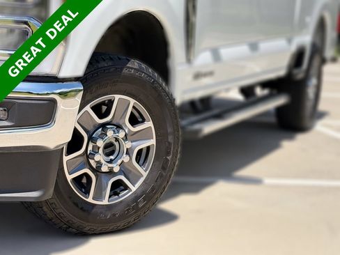 Used 2025 Ford F250 Lariat AWD/4WD image 8