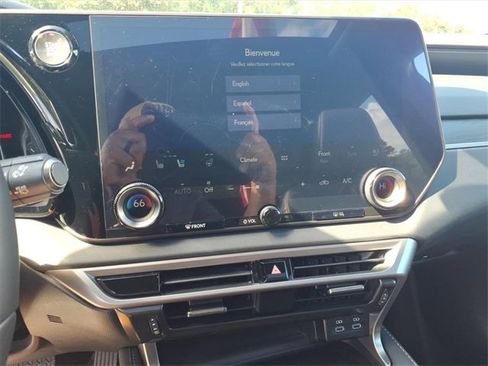 Used 2023 Lexus RX 350 Premium image 18