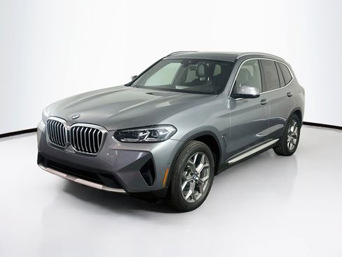 Used 2024 BMW X3 sDrive30i w/ Convenience Package RWD image 3
