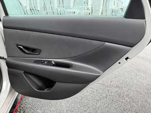 Used 2025 Hyundai Elantra N image 16