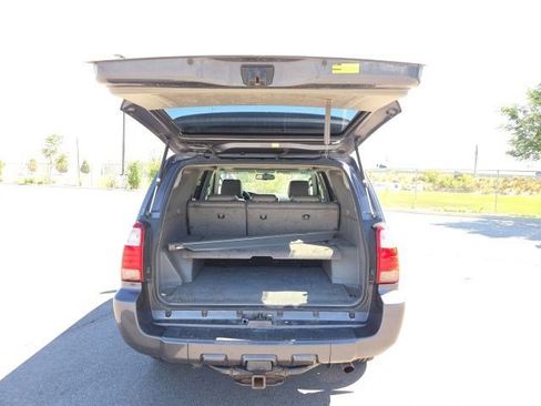 Used 2008 Toyota 4Runner Limited w/ Limited Extra Value Pkg 1 AWD/4WD image 16