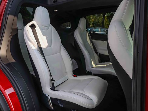 Used 2022 Tesla Model X Plaid AWD/4WD image 23