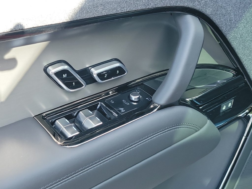 New 2027 Land Rover Range Rover Sport SE AWD/4WD image 23