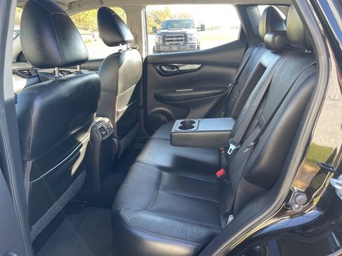 Used 2018 Nissan Rogue Sport SL w/ SL Premium Package image 10