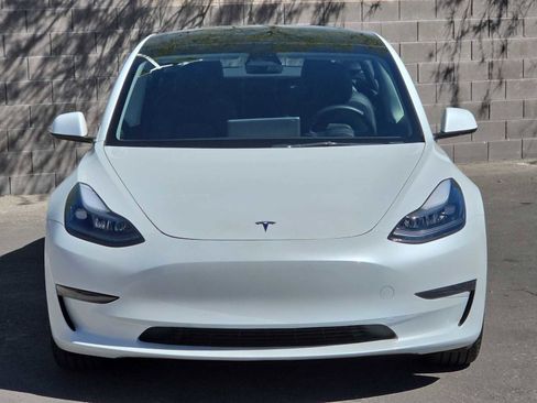 Used 2023 Tesla Model 3 Standard Range image 6