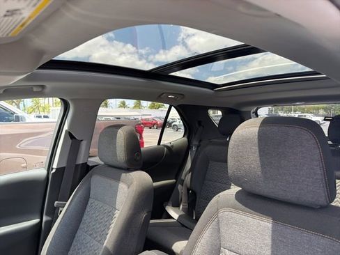 Used 2023 Chevrolet Equinox LT image 22