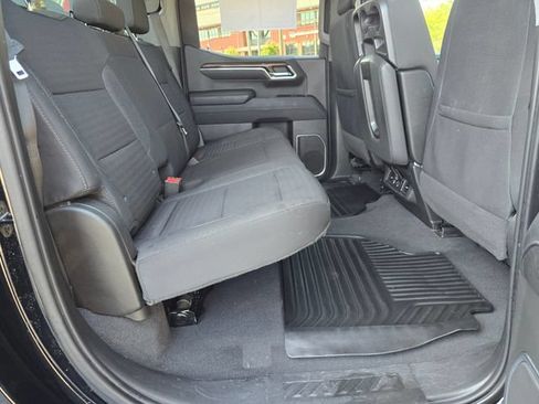 Used 2023 Chevrolet Silverado 1500 RST w/ Z71 Off-Road Package AWD/4WD image 37