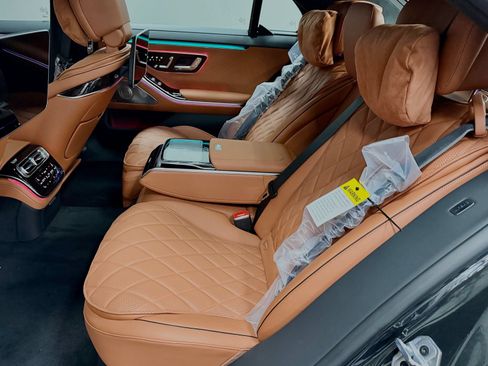 Used 2024 Mercedes-Benz S 580 4MATIC Sedan image 40