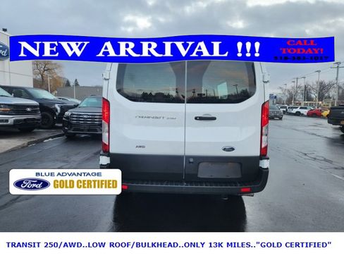 Used 2023 Ford Transit 250 Low Roof AWD w/ Exterior Upgrade Package image 5
