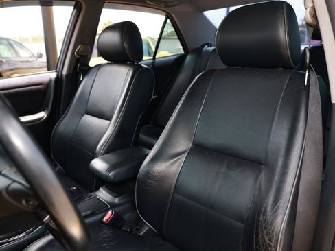 Used 2003 Lexus IS 300 w/ Power & Leather Pkg RWD image 6