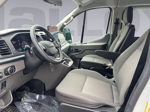Used 2024 Ford Transit 350 XLT image 10