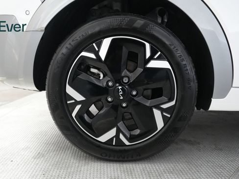 Used 2023 Kia Niro Wave FWD image 22