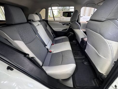 Used 2023 Toyota RAV4 XLE AWD/4WD image 52