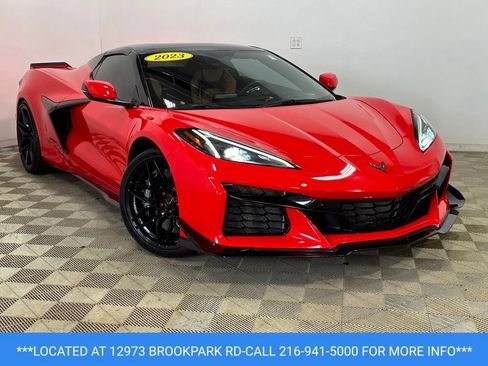 Used 2023 Chevrolet Corvette Z06 w/ Stealth Interior Trim Package RWD image 3