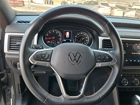 Used 2021 Volkswagen Atlas Cross Sport SE image 14