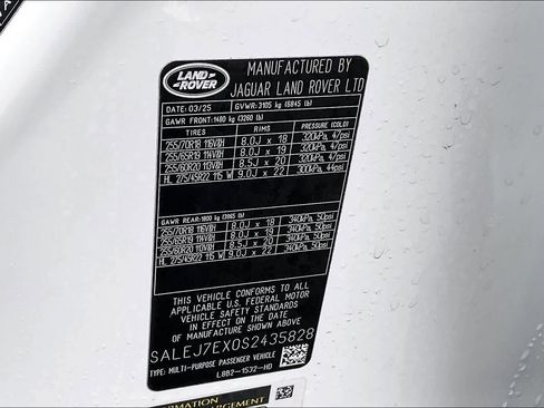 Used 2025 Land Rover Defender 110 S image 35