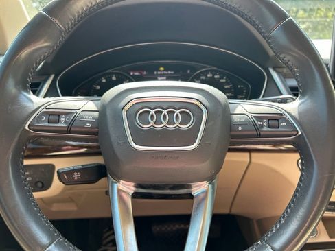 Used 2019 Audi Q5 Premium AWD/4WD image 24