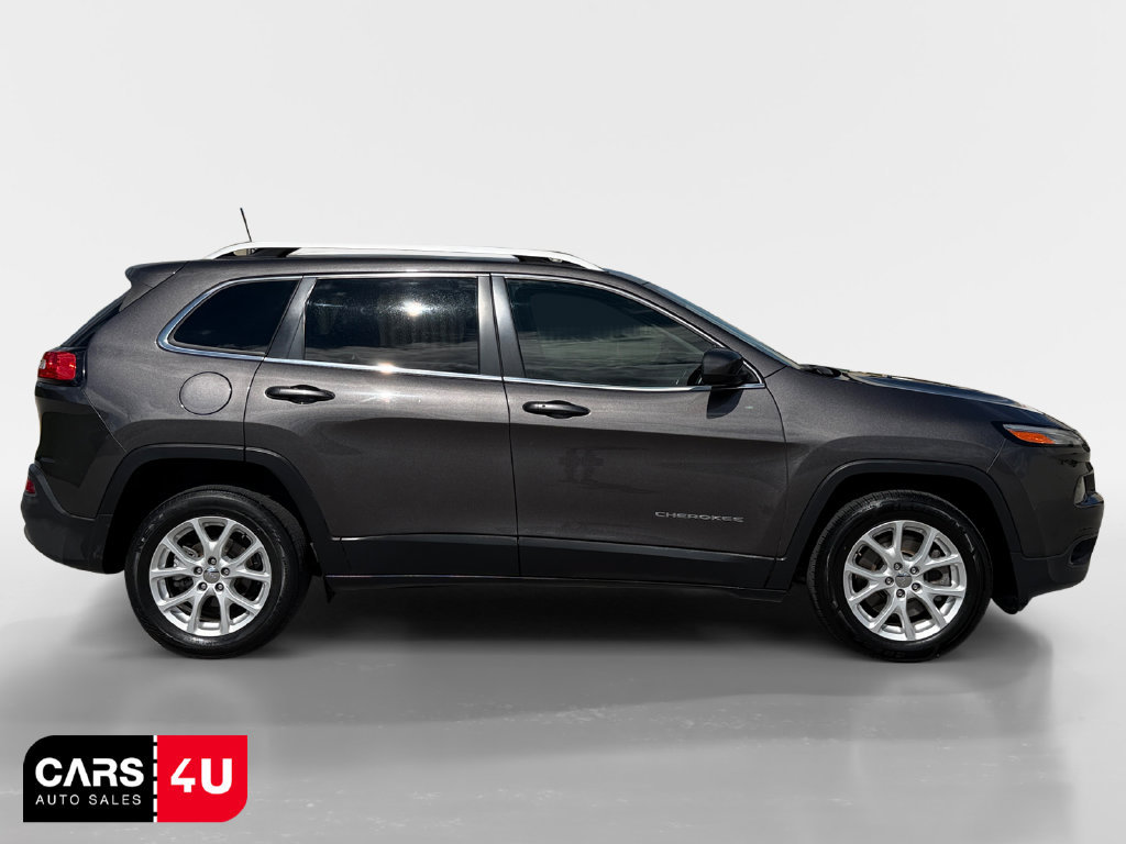 Used 2018 Jeep Cherokee Latitude Plus FWD image 8