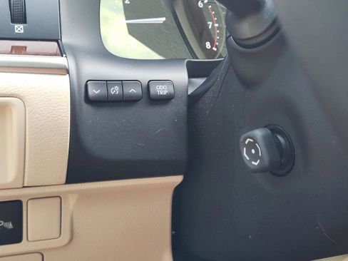 Used 2015 Lexus ES 350 w/ Luxury Package FWD image 20