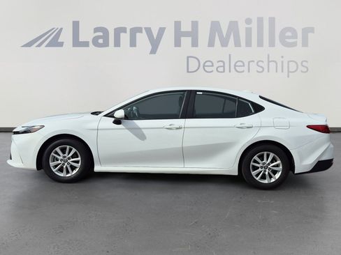 Certified 2025 Toyota Camry LE image 2