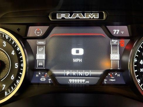Used 2022 RAM 1500 Big Horn AWD/4WD image 18