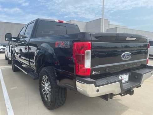 Used 2018 Ford F250 Lariat w/ Lariat Value Package AWD/4WD image 5