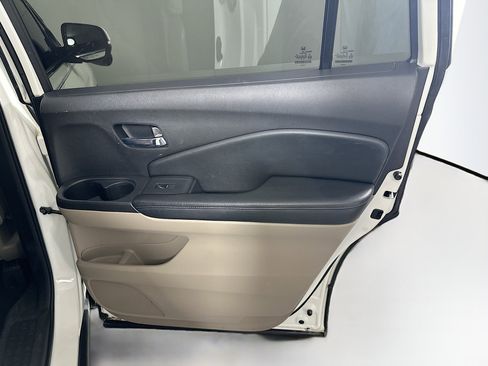 Used 2017 Honda Pilot EX-L image 31