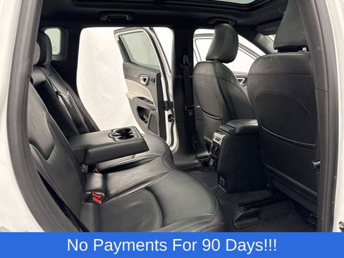 Used 2023 Jeep Compass Limited w/ Sun and Sound Group image 35