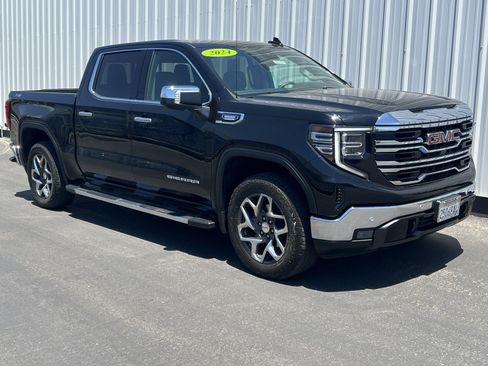Used 2024 GMC Sierra 1500 SLT w/ SLT Premium Plus Package AWD/4WD image 7