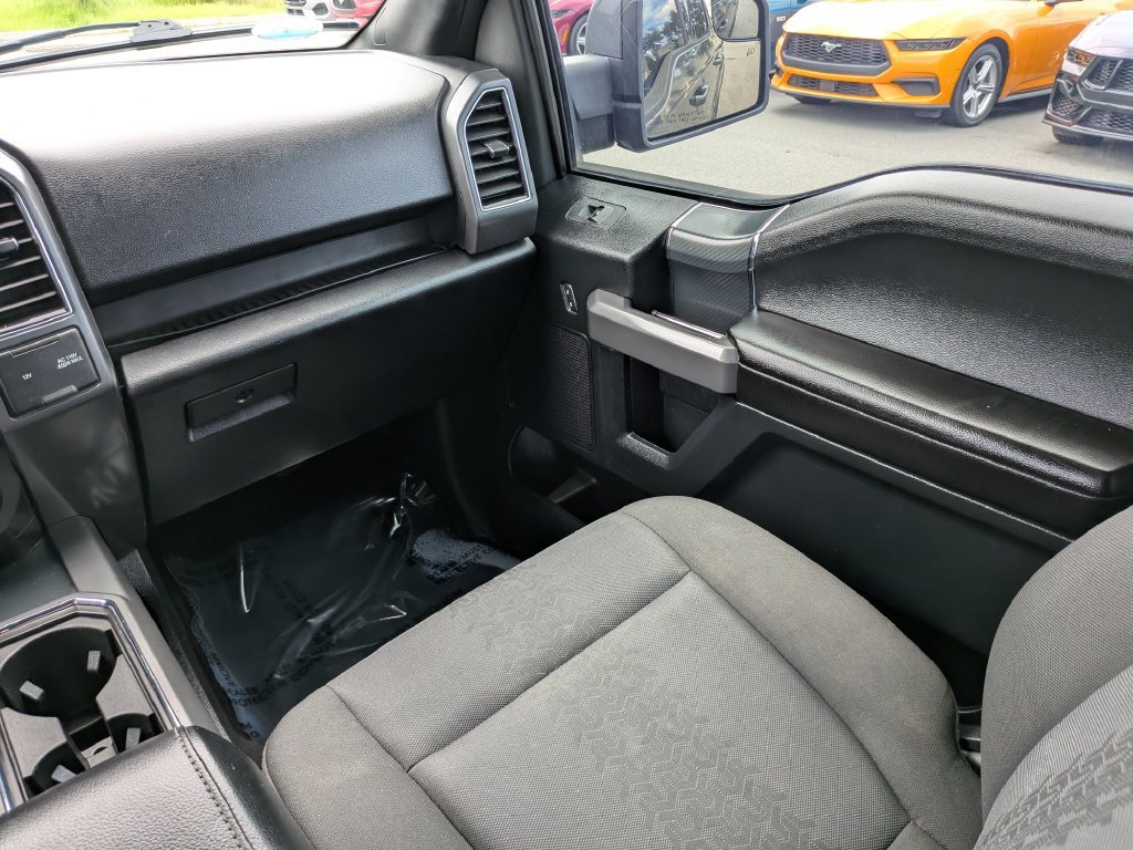 Certified 2018 Ford F150 XLT w/ Equipment Group 302A Luxury AWD/4WD image 19