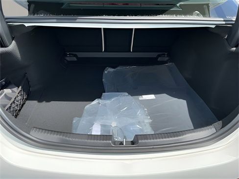 New 2025 Mercedes-Benz C 300 4MATIC Sedan image 18