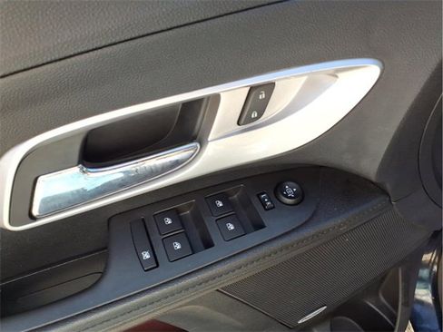 Used 2017 Chevrolet Equinox Premier w/ Enhanced Convenience Package image 13